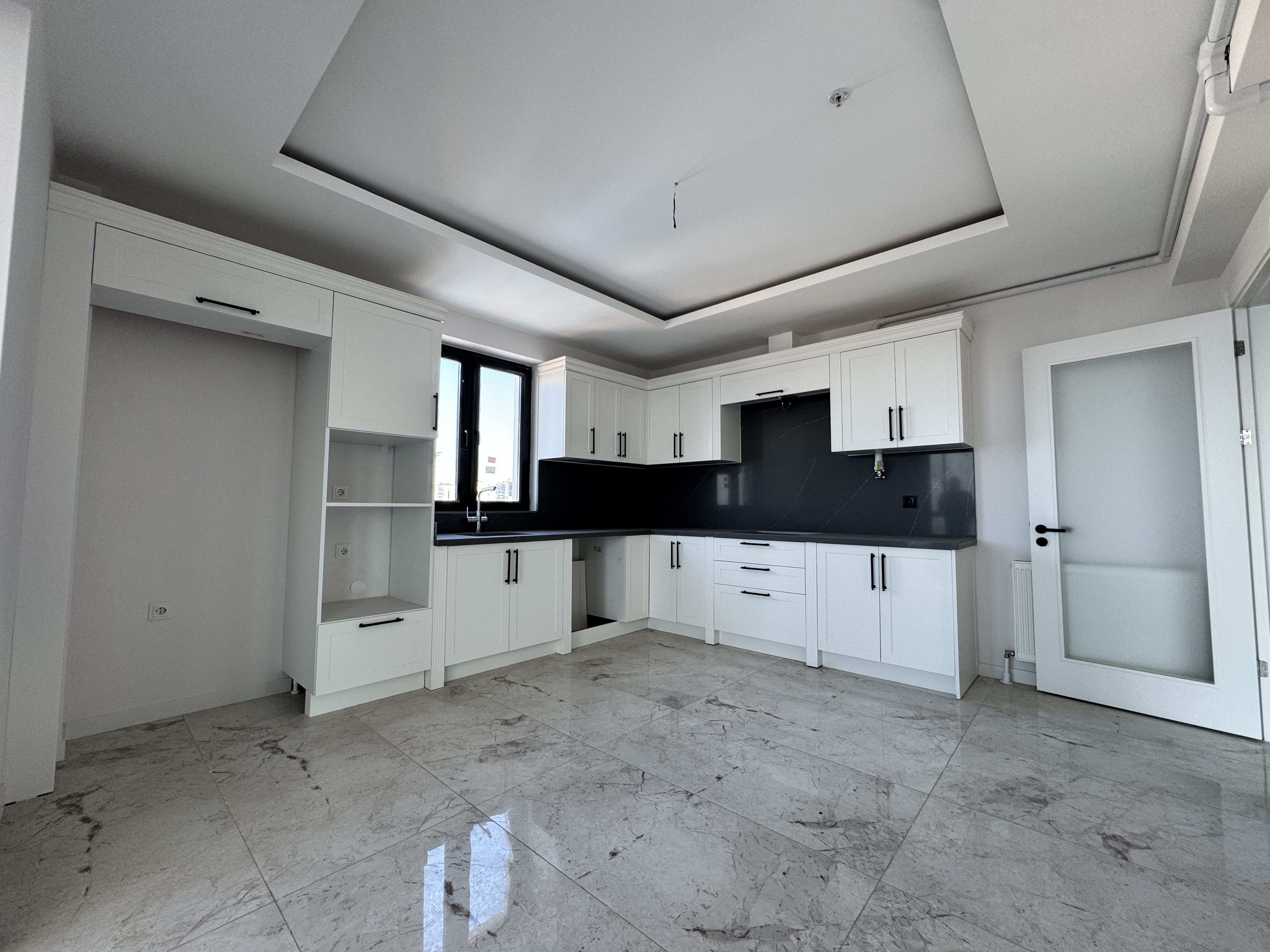 CANİK TÖRE TOWERS'TA ULTRA LÜX 3+1 245 METREKARE DAİRE